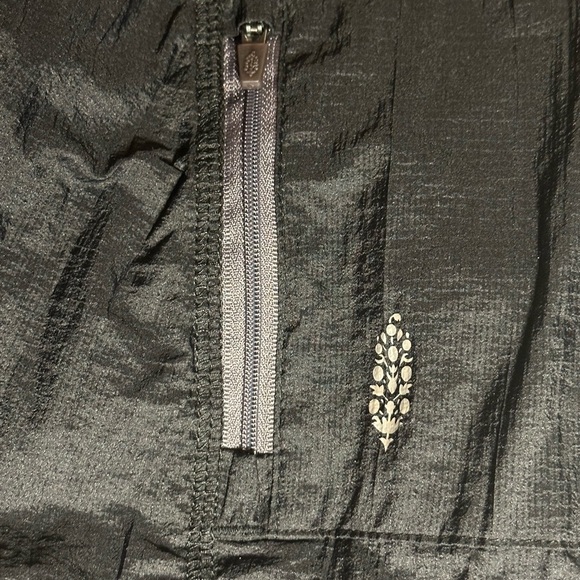 NWT Great Escape Run Windbreaker Black Combo XL - Picture 8 of 13